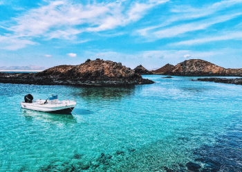 Isla de Lobos: An Unspoiled Gem Between Sea and Volcanoes That Offers a Unique Experience for Visitors