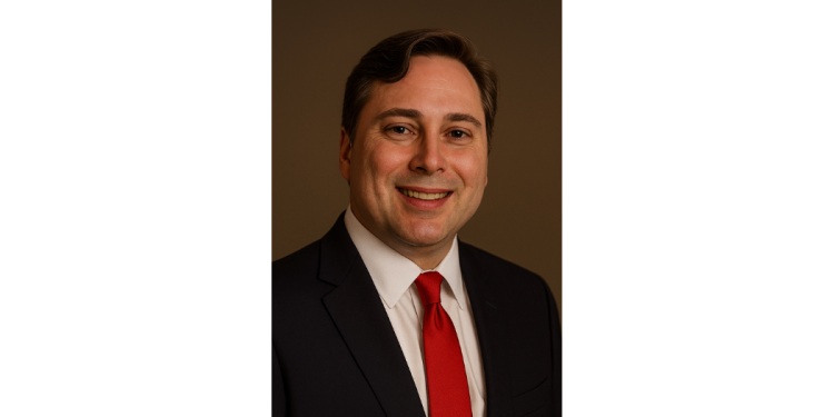 The Dream of Crowns: A Romanian View on Col. Alexander George, the Lord of Whelmstone